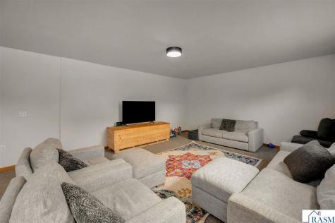 218 W 6th Street Blue Earth MN 56013