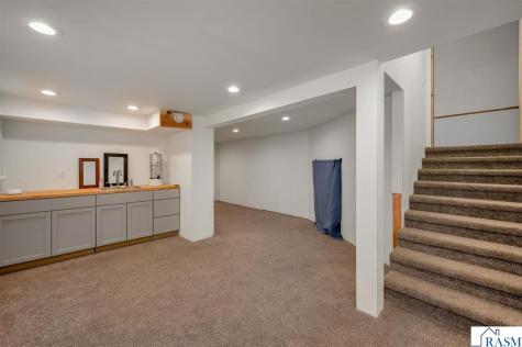 218 W 6th Street Blue Earth MN 56013