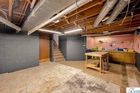 218 W 6th Street Blue Earth MN 56013