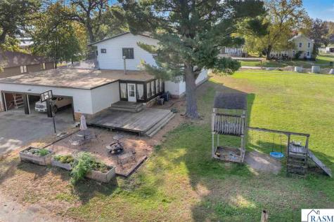 218 W 6th Street Blue Earth MN 56013
