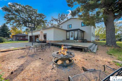 218 W 6th Street Blue Earth MN 56013