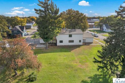 218 W 6th Street Blue Earth MN 56013