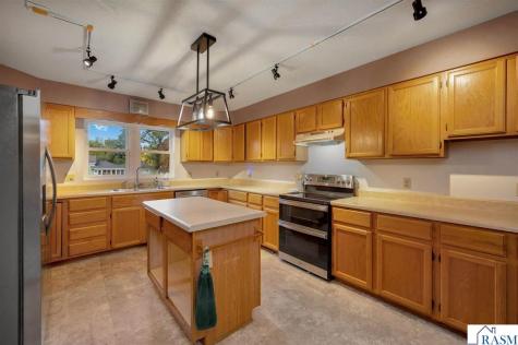 218 W 6th Street Blue Earth MN 56013