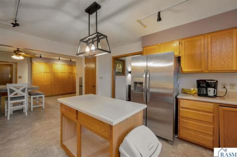 218 W 6th Street Blue Earth MN 56013