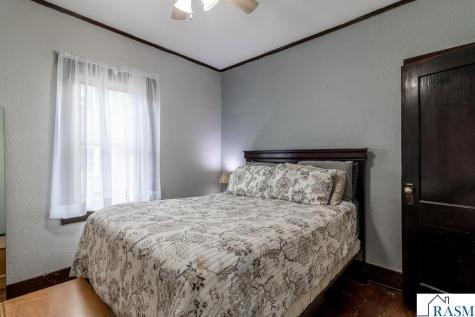 708 Lyndale Street North Mankato MN 56003