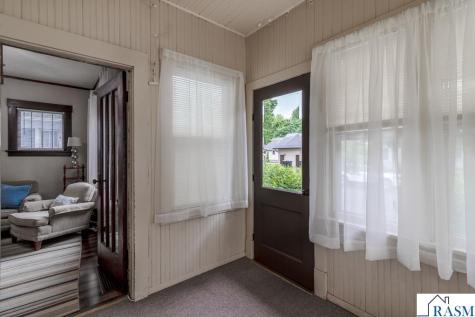 708 Lyndale Street North Mankato MN 56003