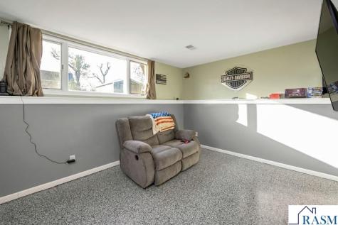 405 Sparks Drive Granada MN 56039