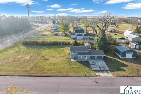 405 Sparks Drive Granada MN 56039