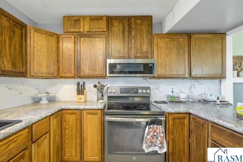 405 Sparks Drive Granada MN 56039