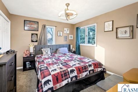 405 Sparks Drive Granada MN 56039