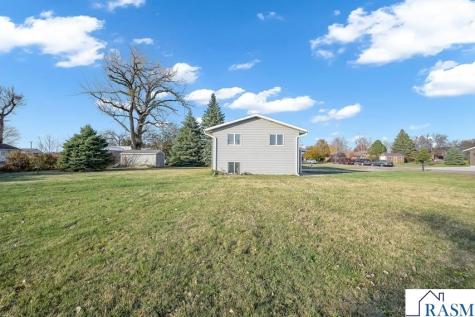 405 Sparks Drive Granada MN 56039