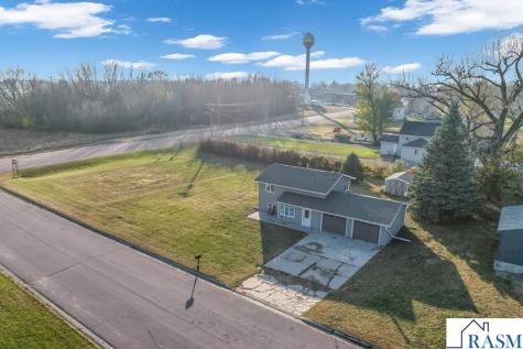 405 Sparks Drive Granada MN 56039