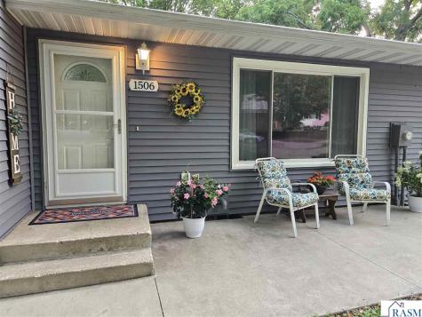 1506 Southridge Road New Ulm MN 56083