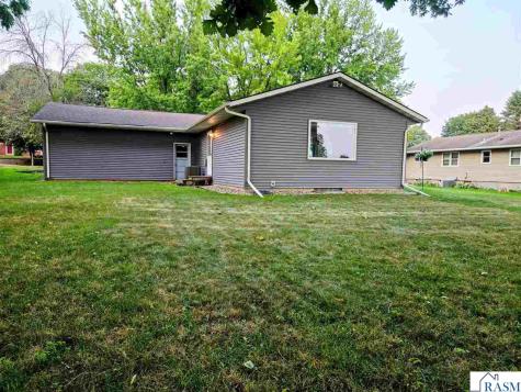 1506 Southridge Road New Ulm MN 56083