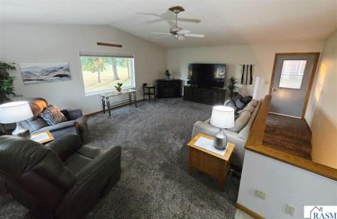 1506 Southridge Road New Ulm MN 56083