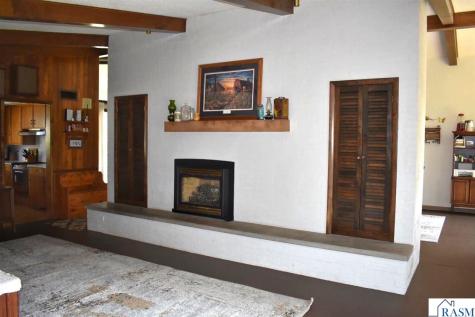 304 S Independence Avenue Clarks Grove MN 56016