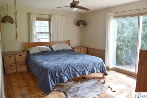 304 S Independence Avenue Clarks Grove MN 56016