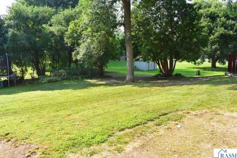 304 S Independence Avenue Clarks Grove MN 56016