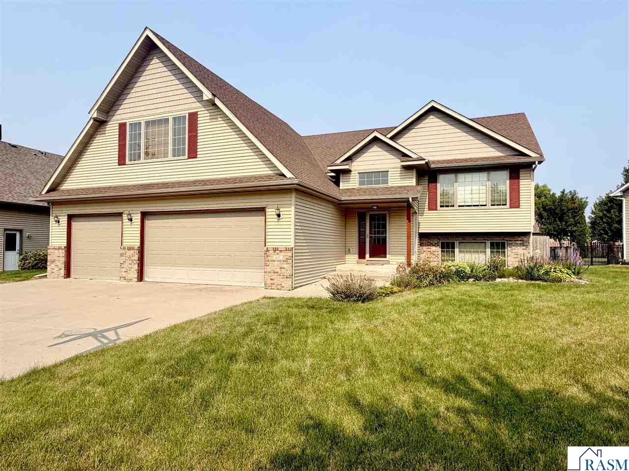 608 Colodoro Lane Eagle Lake MN 56024