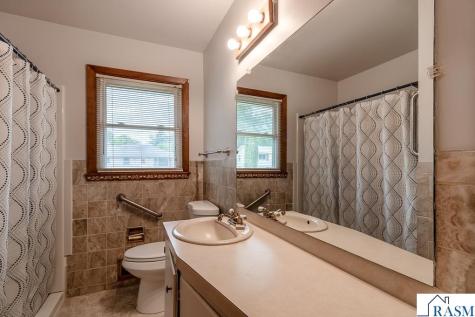 100 Meadow Lane Mankato MN 56001