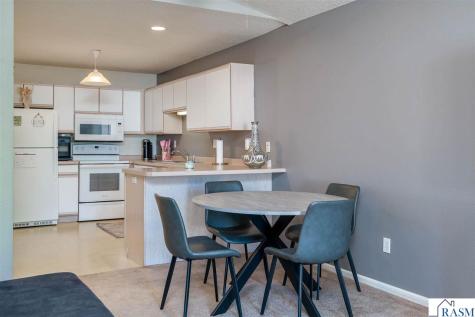 150 Oxford Path Mankato MN 56001
