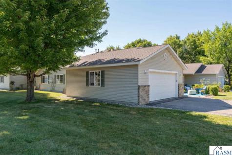 150 Oxford Path Mankato MN 56001