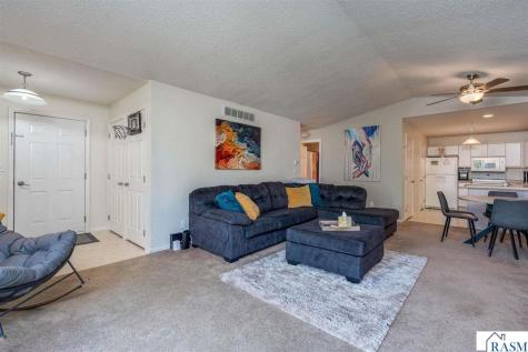 150 Oxford Path Mankato MN 56001