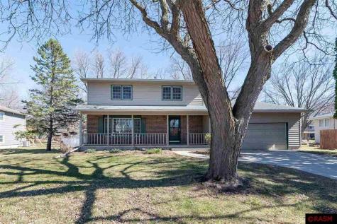 1734 Candi Lane North Mankato MN 56003