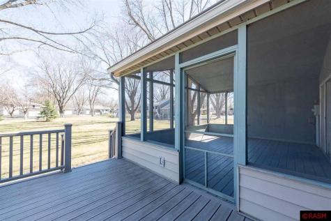 1734 Candi Lane North Mankato MN 56003