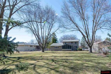 1734 Candi Lane North Mankato MN 56003