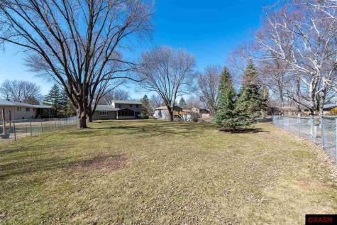 1734 Candi Lane North Mankato MN 56003