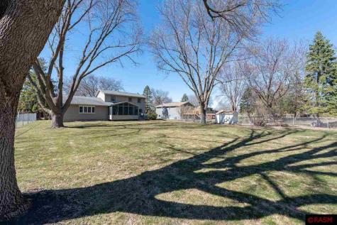 1734 Candi Lane North Mankato MN 56003
