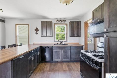37524 County Road 15 St. Peter MN 56082