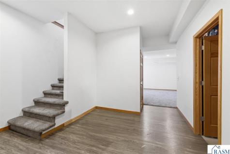 37524 County Road 15 St. Peter MN 56082