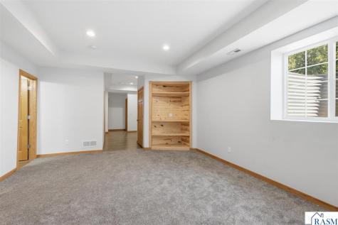 37524 County Road 15 St. Peter MN 56082