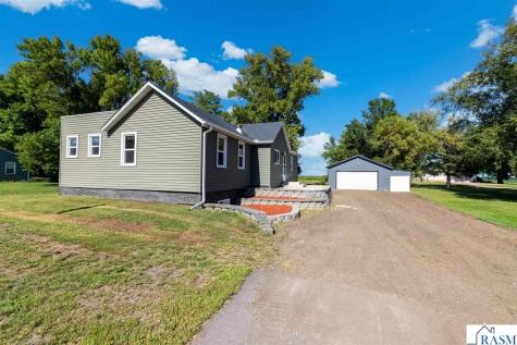 37524 County Road 15 St. Peter MN 56082