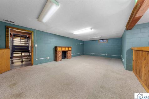 1005 S Minnesota Street New Ulm MN 56073-3420