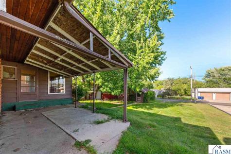 1005 S Minnesota Street New Ulm MN 56073-3420