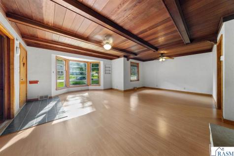 1005 S Minnesota Street New Ulm MN 56073-3420