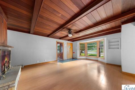 1005 S Minnesota Street New Ulm MN 56073-3420
