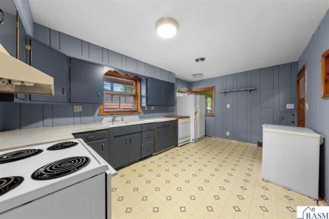 1005 S Minnesota Street New Ulm MN 56073-3420