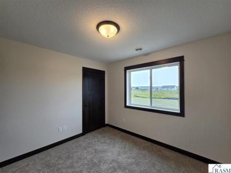 1088 Cullen Street St. Peter MN 56082-1229