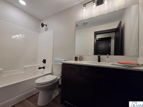 1088 Cullen Street St. Peter MN 56082-1229