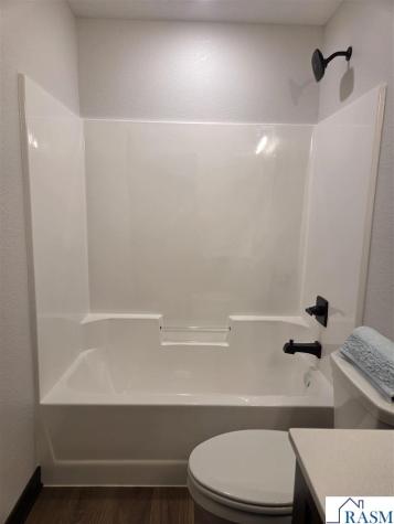 1088 Cullen Street St. Peter MN 56082-1229