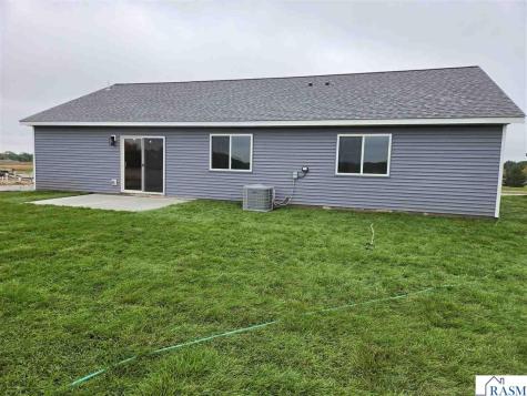 1088 Cullen Street St. Peter MN 56082-1229