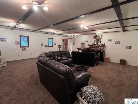38630 U.s. Highway 169 St. Peter MN 56082