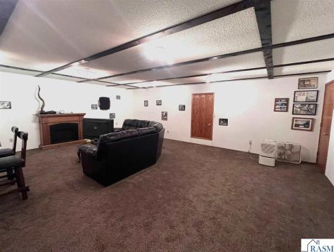 38630 U.s. Highway 169 St. Peter MN 56082