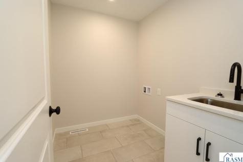11 Sunset Court North Mankato MN 56003
