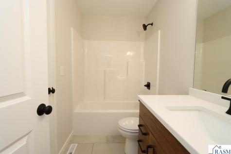 11 Sunset Court North Mankato MN 56003