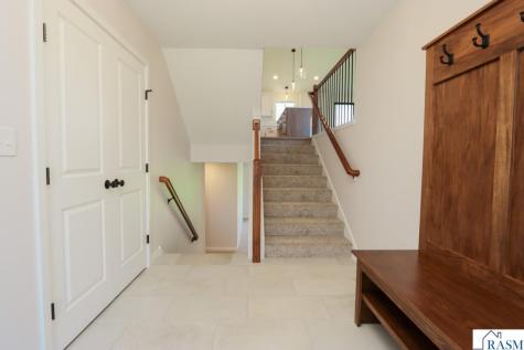 11 Sunset Court North Mankato MN 56003